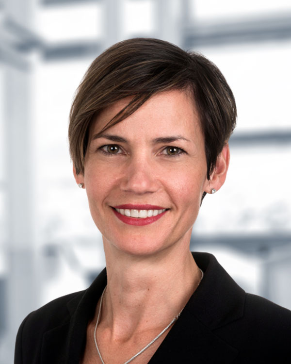 Mary-Jo Hewat, première vice-présidente, Ressources humaines et Installations, Sagen🅪